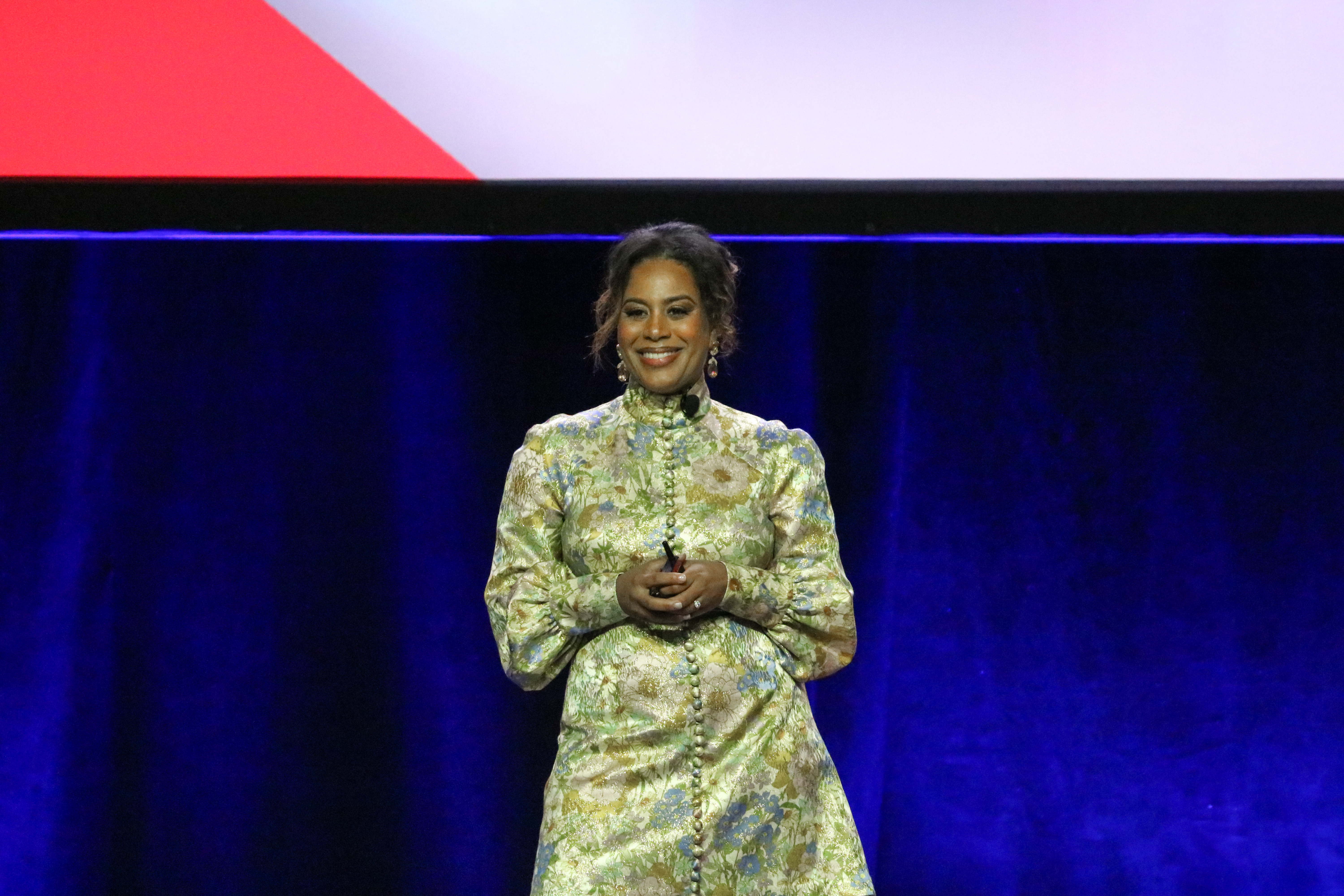 Arameh Anvarizadeh on stage during presidential address