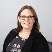 Headshot of Traci Kruse