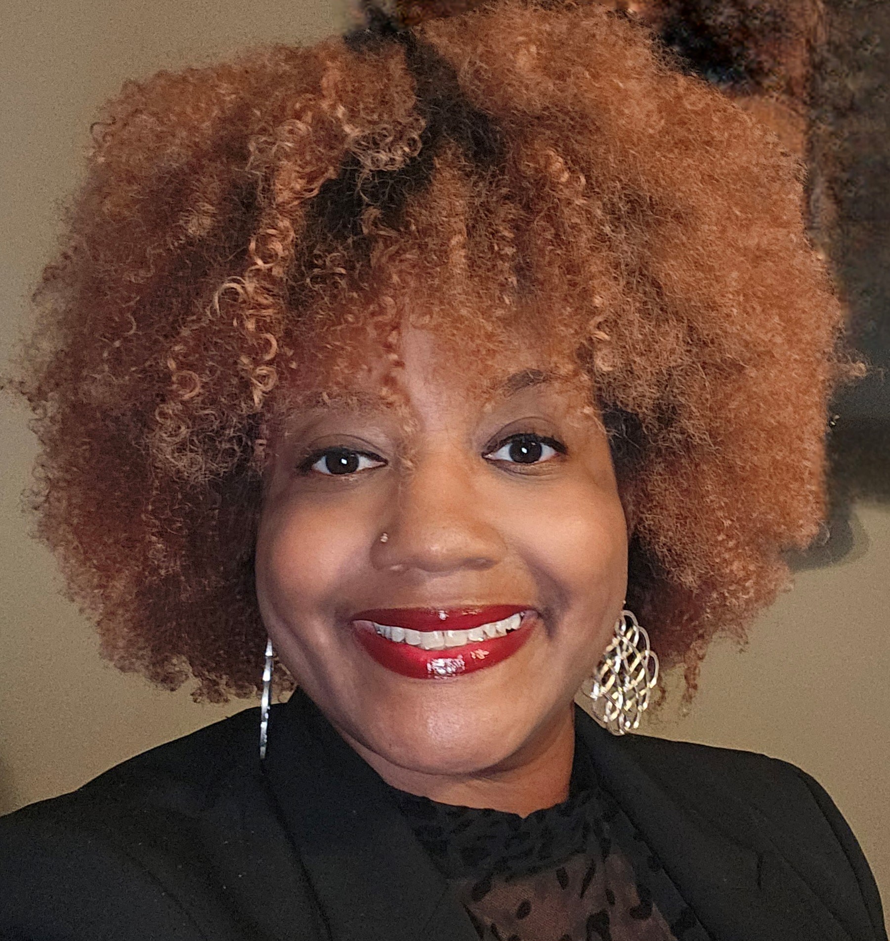 Letitita-Osburn-Headshot