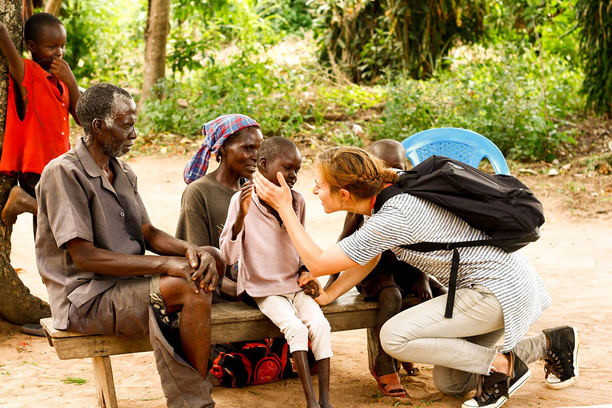 Clare Byrne working with children in Uganda for Imprint Hope